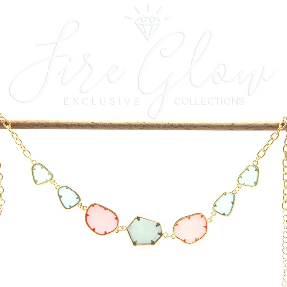 Multicolor Resin Pendant Necklace Gold Tone - Picture 7 of 8